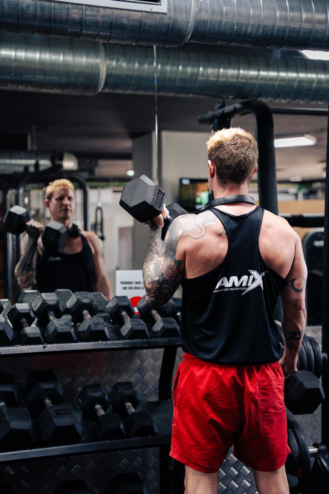 Sala de fuerza Pure Muscle Gym